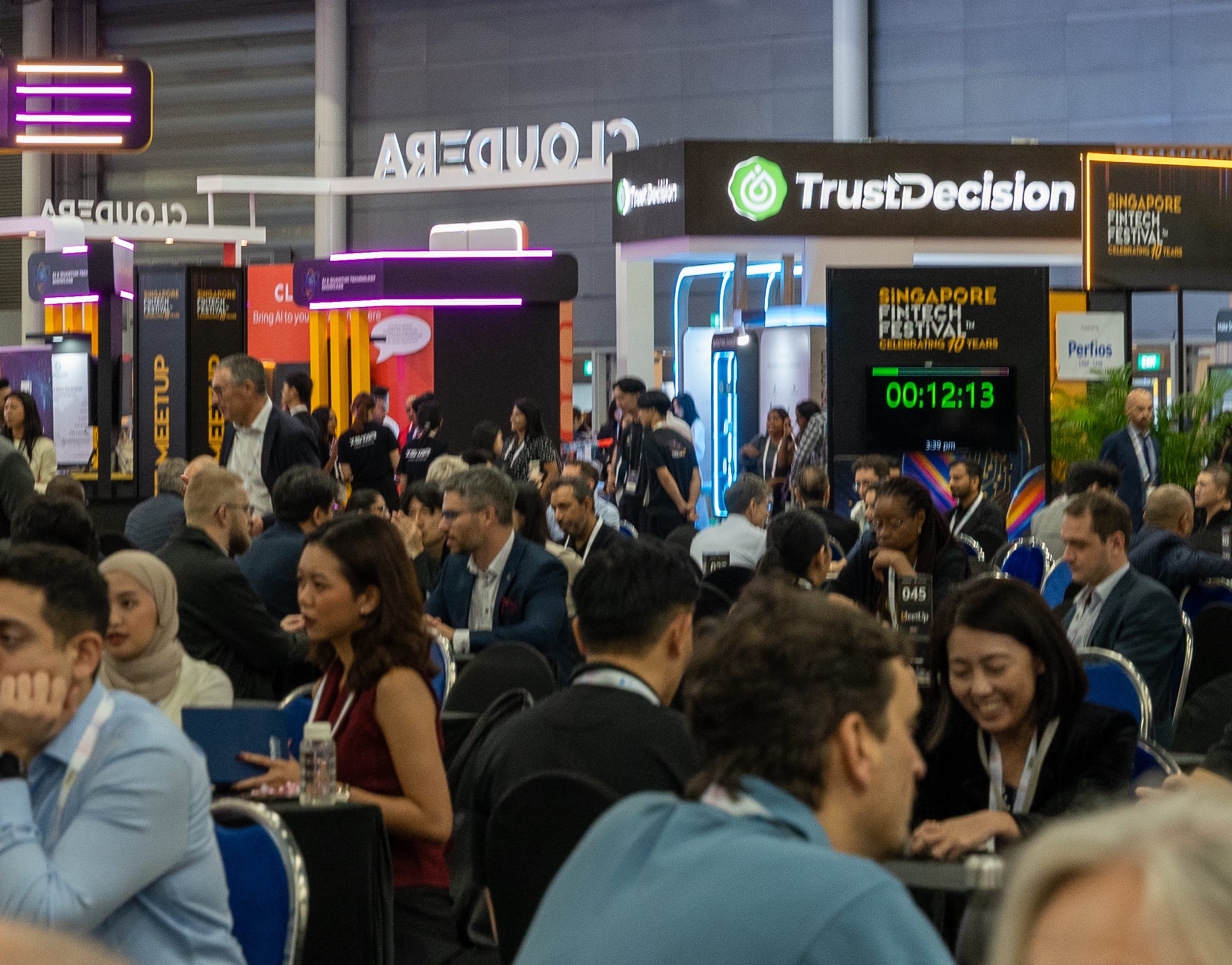 The full SFF MeetUp area with meetings under way at Singapore FinTech Festival 2025